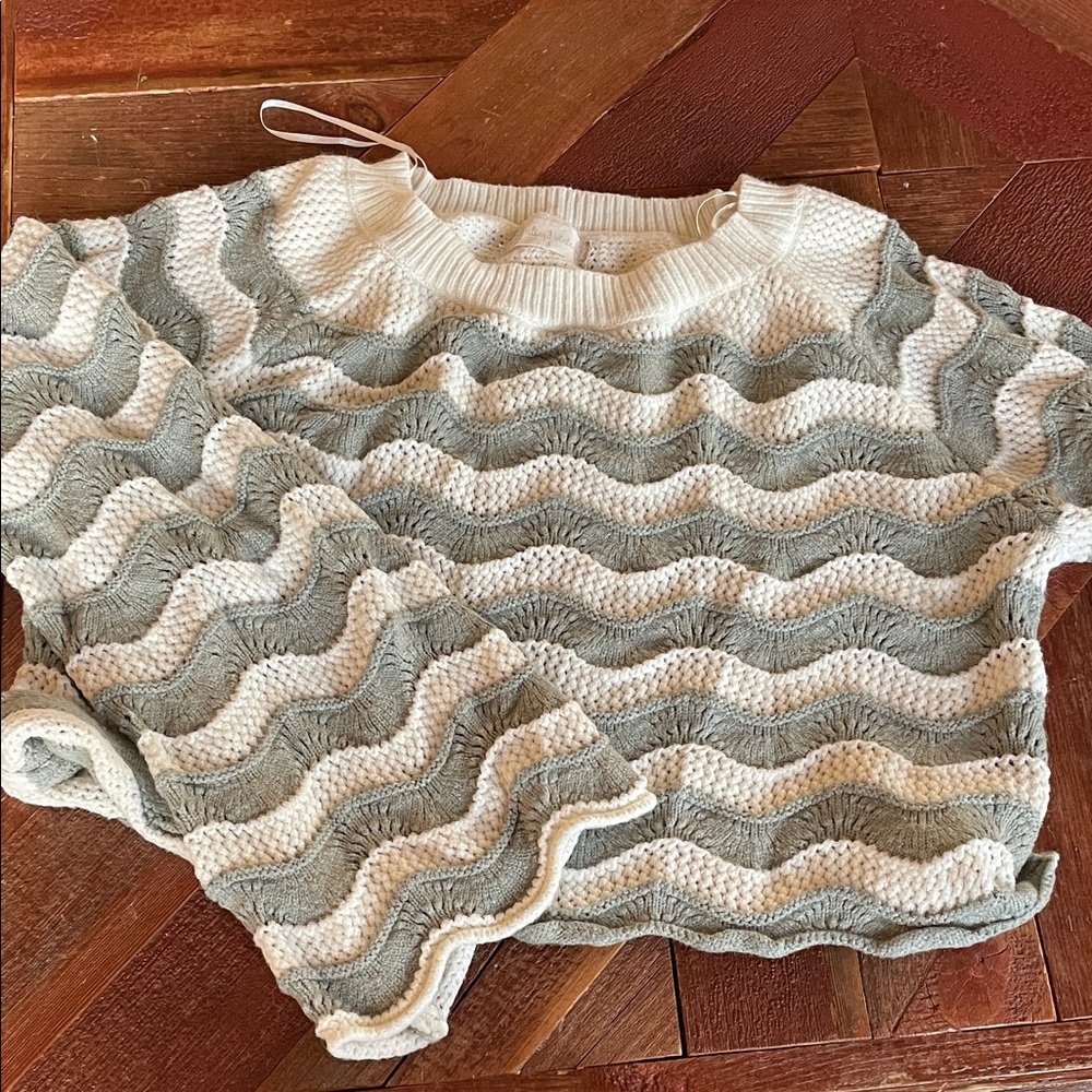 Knit Pullover Sweater in Cream and Light Gray